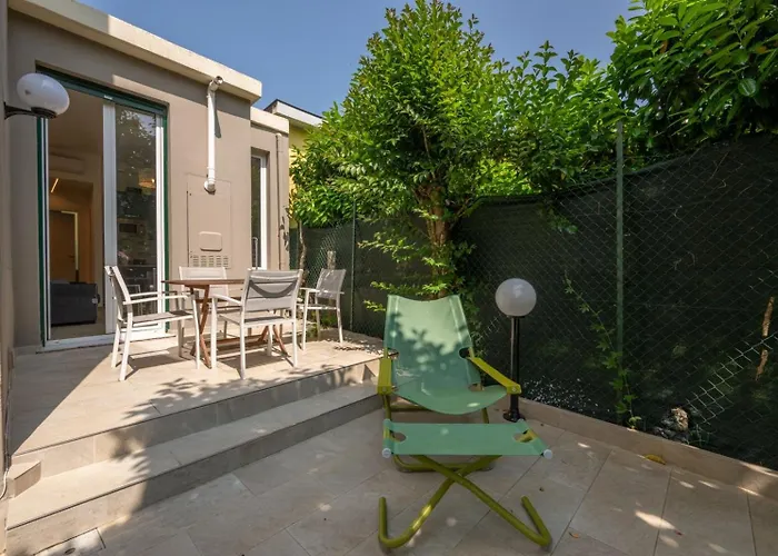 Trilocale A Pochi Passi Dal Mare Con Giardino Con Wifi Апартаменты *