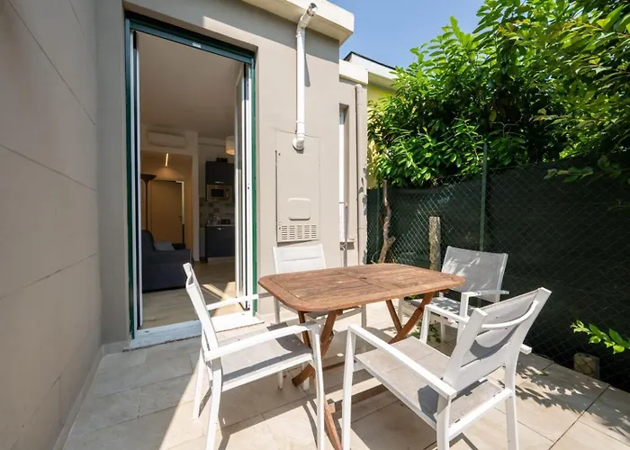 Trilocale A Pochi Passi Dal Mare Con Giardino Con Wifi *