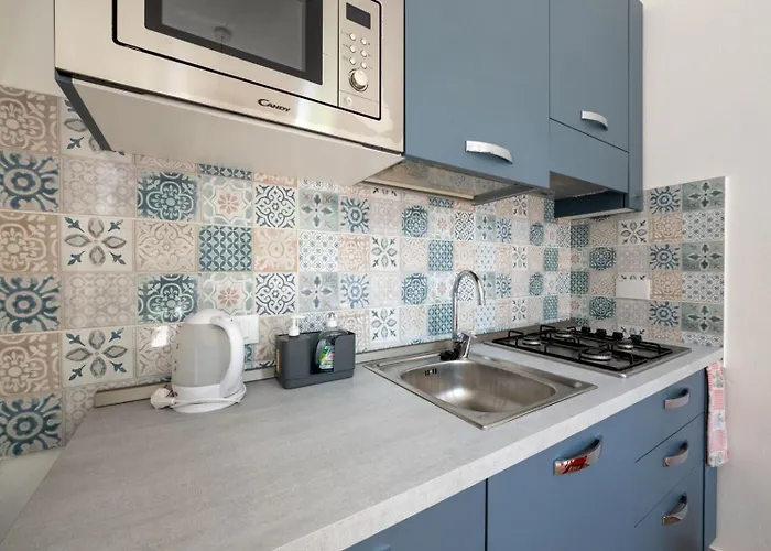 Trilocale A Pochi Passi Dal Mare Con Giardino Con Wifi *