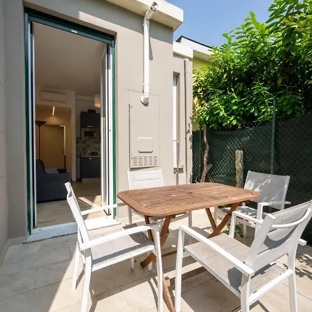 Trilocale A Pochi Passi Dal Mare Con Giardino Con Wifi *